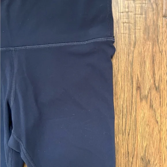 ATHLETA ELATION Capri Leggings Navy Blue XS High Rise Yoga Pants - Picture 5 of 8